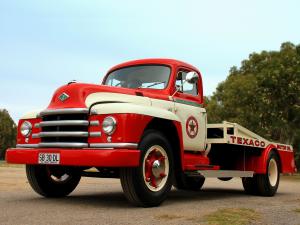 Diamond T 322